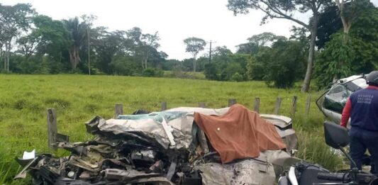 Barinas| Cinco fallecidos y dos heridos dejó colisión entre un vehículo particular y un camión