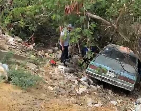 Punto Fijo| Vídeo| Transporte de la ruta Punto Fijo – Amuay cayó en quebrada de Guaranao