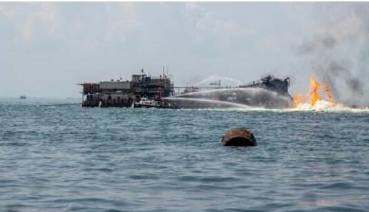 Zulia| Incendio en planta Lamargas de PDVSA en el Lago deja trabajadores heridos