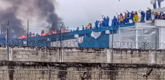 Barinas| Presos se alzaron en Injuba