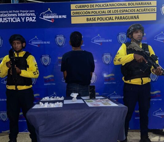 Carirubana| Vídeo| Detienen a hombre con marihuana a la orilla de la playa
