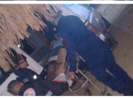 Los Taques| Le cayeron a palos en la playa a un comerciante