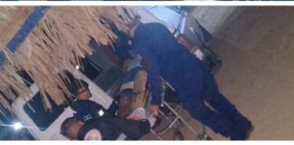 Los Taques| Le cayeron a palos en la playa a un comerciante