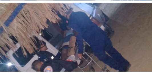Los Taques| Le cayeron a palos en la playa a un comerciante