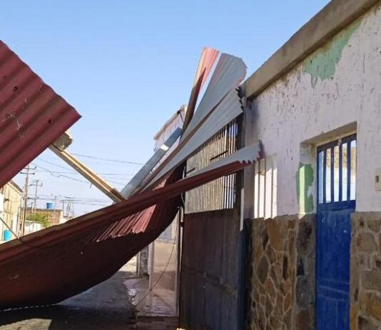 Carirubana| Vídeo| Caída de techo de una vivienda dejó 20 familias sin energía eléctrica