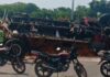 Camión cargado con material de construcción volcó en la carretera Morón-Coro