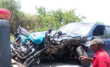 Tragedia sobre dos ruedas en la Coro-Churuguara: Un muerto y un herido tras fuerte colisión
