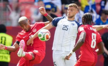 Canadá y Bosnia igualaron en el debut