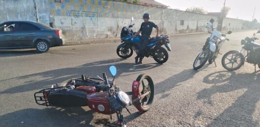 Punto Fijo| Colisión entre moto y vehículo dejó un lesionado