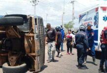 Coro| Daños materiales dejó colisión entre autobus y camioneta