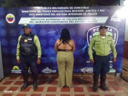 Detenida por golpear a una adolescente