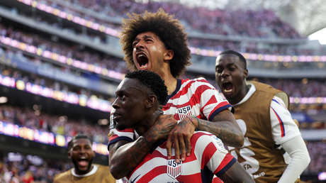 Estados Unidos debuta con autoridad y golea 4-1 a Paraguay