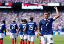 Francia arrancó con victoria en el Mundial