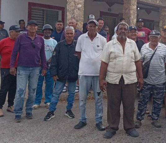 Municipio Falcón| Usuarios piden suministro de combustible de manera continua