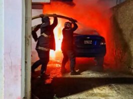 Coro| Corto circuito originó incendio de vehículo