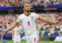 Inglaterra arrancó con el pie derecho