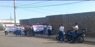 Familiares del Jinete exigen justicia mientras se desarrolla la Audiencia de Presentación