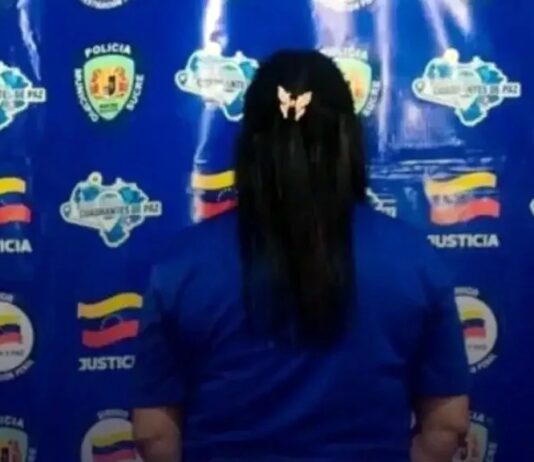 Sucre| Detenida maestra que agredió a un niño en pleno salón