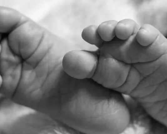 Portuguesa| Niño de 2 años muere por asfixia mientras comía mamón