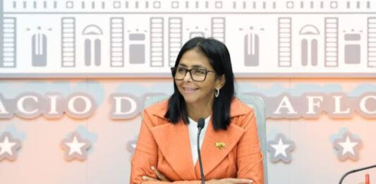 Delcy Rodríguez anuncia línea 0800EXTORSIÓN para “acabar con la matraca”