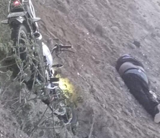 Coro| Motorizado perdió la vida en deslizamiento de moto