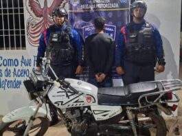 Motorizado se puso violento con las autoridades