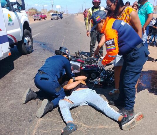 Coro| Motorizados colisionaron y este es el resultado