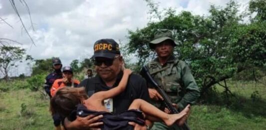 Guárico| Vídeo| Encuentran con vida a niño de 5 años tras tres días perdido en un bosque