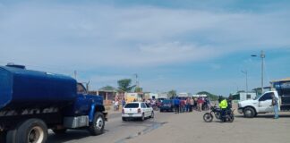 Coro| Reportan protesta en Río Seco