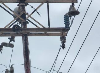 Punto Fijo| En Sabana Grande claman por Corpoelec
