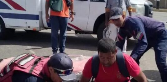 Sexagenario cayó de una unidad de transporte público