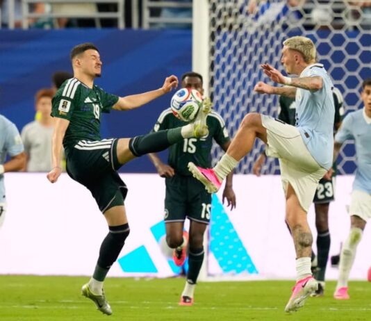 Uruguay rescata un empate ante Arabia Saudita