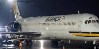¡Impacto en el aeropuerto de Valencia! Rayo alcanza aeronave y deja ocho heridos