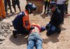 Obrero termina hospitalizado tras desplomarse desde dos metros de altura