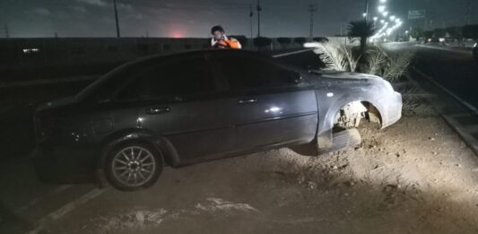 Estallido de neumático provoca fuerte choque