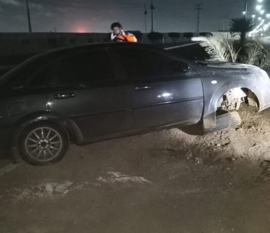 Estallido de neumático provoca fuerte choque