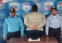 Detienen a concejal de Jacura por dar golpiza dentro de una escuela primaria
