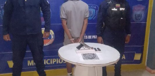 Detenido adolescente con arma de fuego en Boca de Aroa