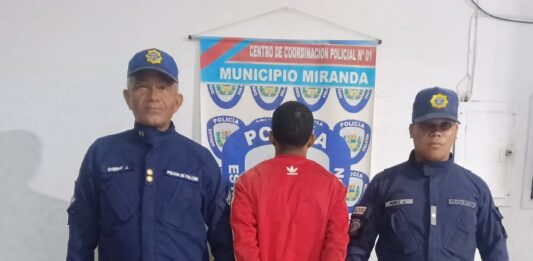 Intervención policial tras riña en Cástulo Mármol Ferrer deja dos sujetos tras las rejas