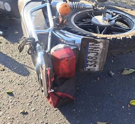 Dos pescadores sobreviven a aparatoso accidente tras estallido de neumático