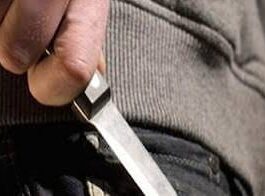¡Violento asalto en la bajada de Guaranao! Apuñalado por resistirse al robo de su celular