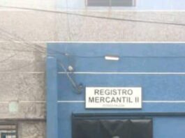 Amantes de lo ajeno se llevaron la puerta trasera del Registro Mercantil en Punto Fijo