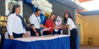 ¡Rumbo al bachillerato! 48 estudiantes de la U.E.N. Alí Primera Dan un salto triunfal a media general