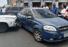 Colisión en el centro de Punto Fijo deja a madre e hija lesionadas