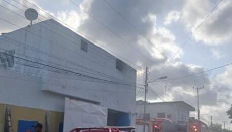 Incendio dejó daños materiales en el conjunto residencial La Ponderosa en Tucacas