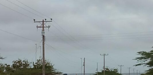 El calvario de 16 familias en La Crema que Corpoelec y la Alcaldía ignoran