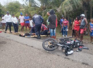 Joven de 18 años termina hospitalizado tras colisión en Tucacas