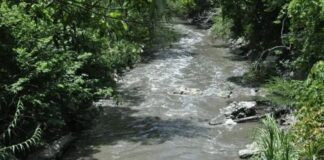 Una crecida de río en segundos cobra la vida de una niña en Lara