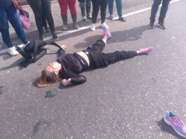 Mujer se lanzó de una pasarela en Punto Fijo