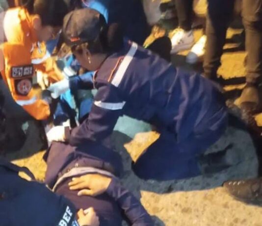 Funcionario de Polifalcón y un joven heridos tras colisionar la moto con una Blazer